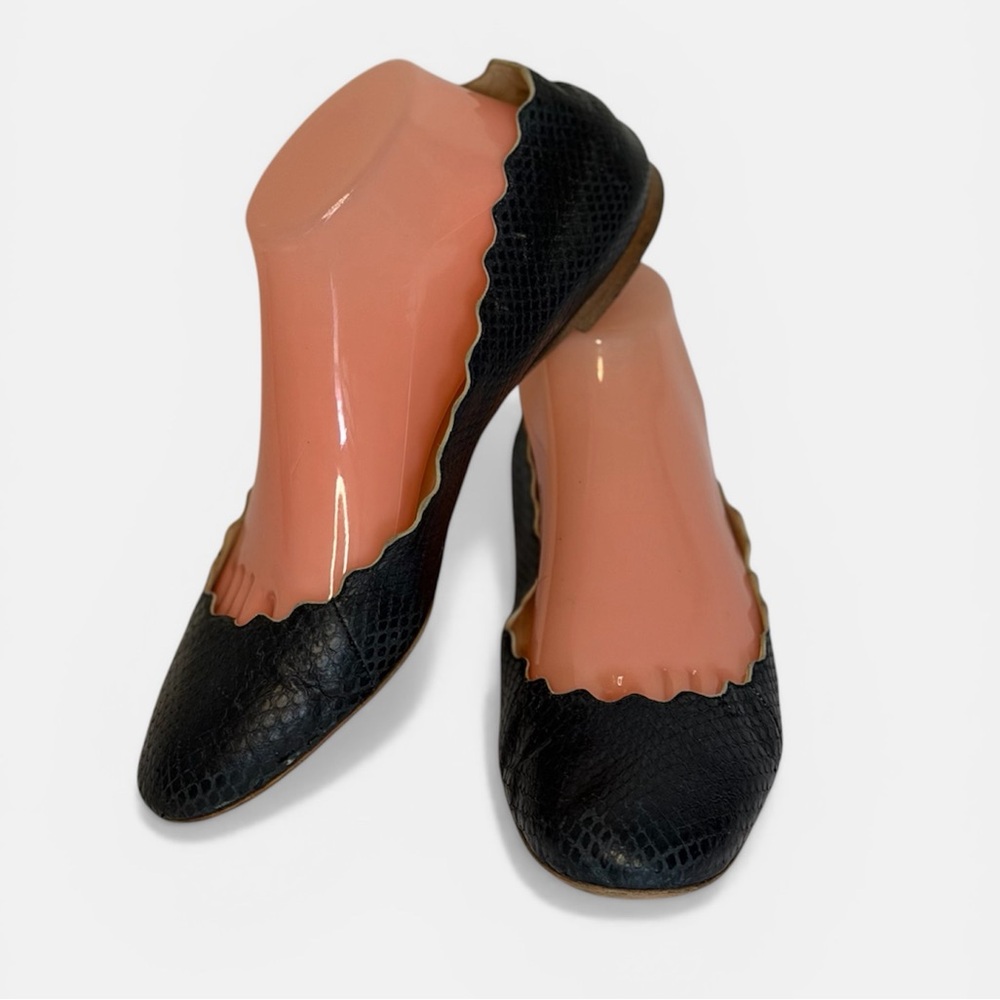 Chloé Lauren Scalloped Flats Blue Leather Size 39